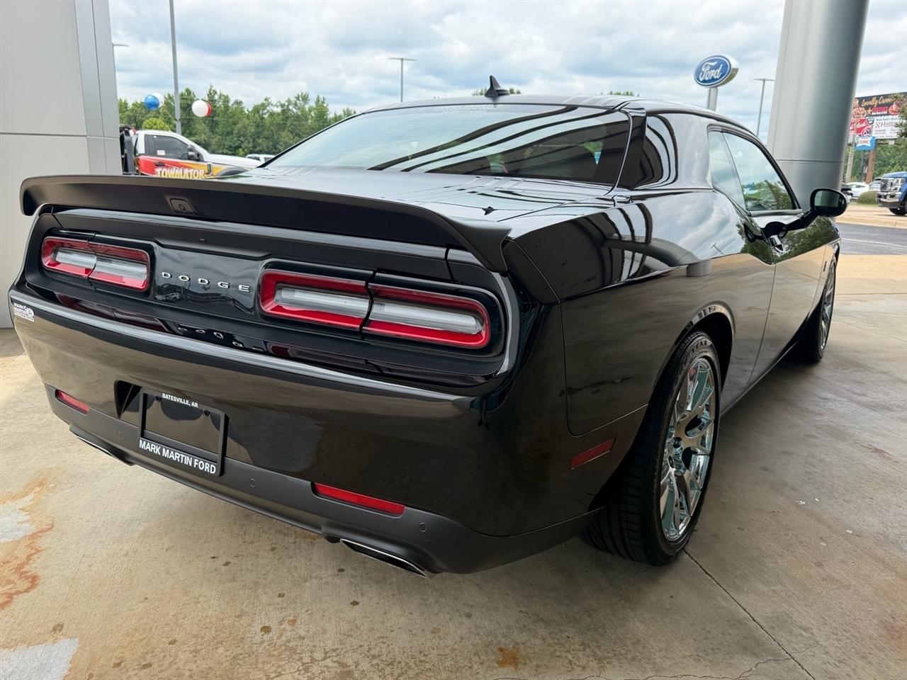 Dodge Challenger  2023