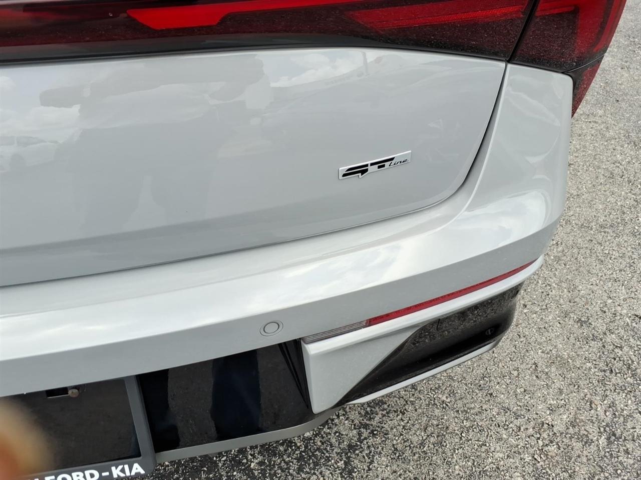 Kia K5  2025