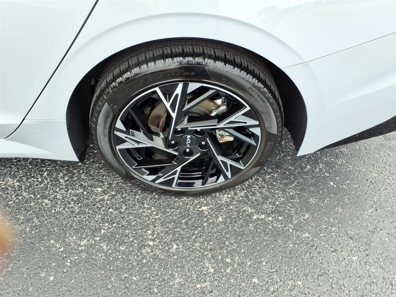 Kia K5  2025