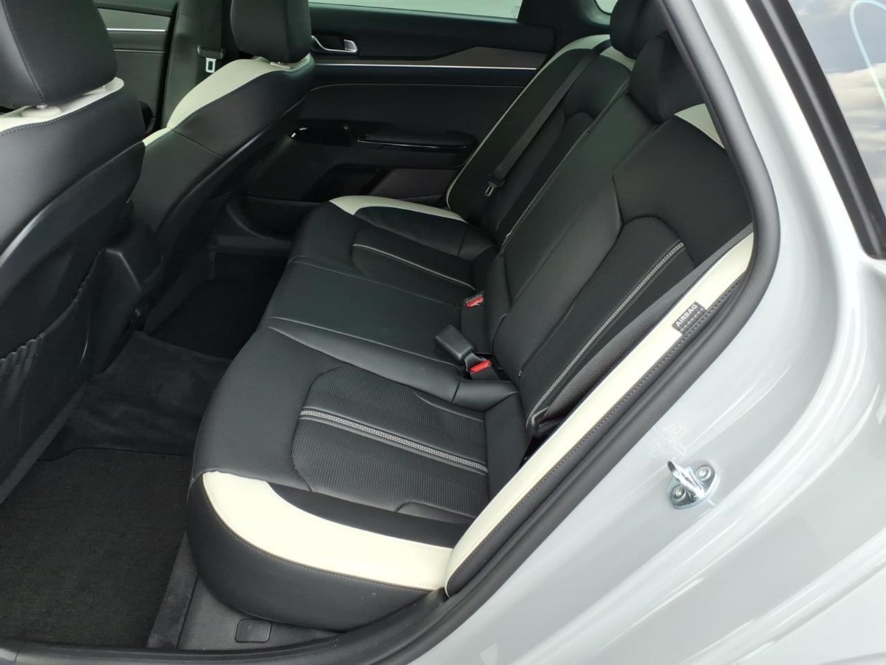Kia K5  2025