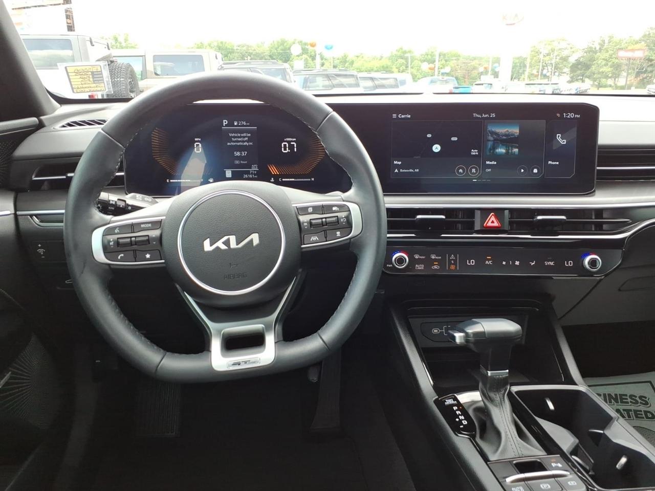 Kia K5  2025