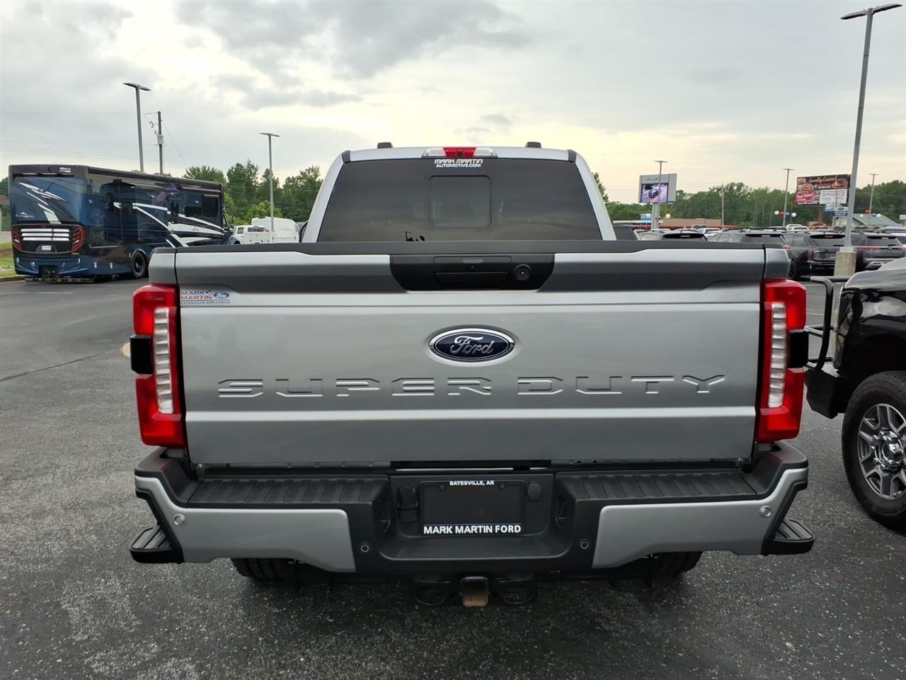 Ford Super Duty F-250 SRW  2024