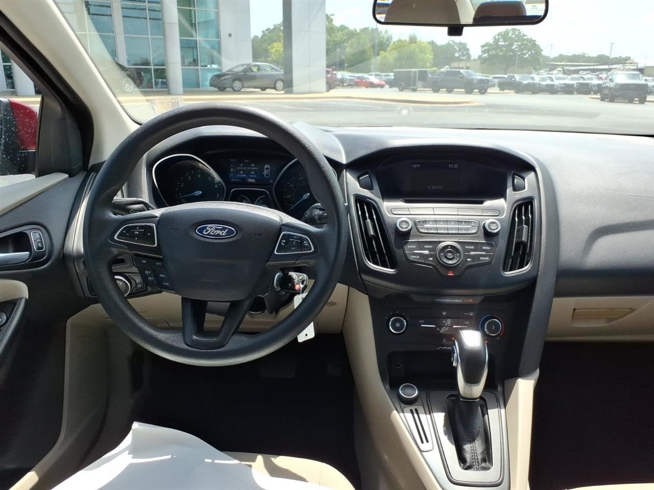 Ford Focus  2016
