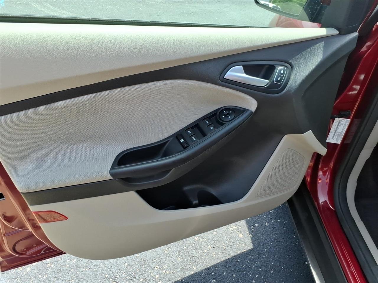 Ford Focus  2016