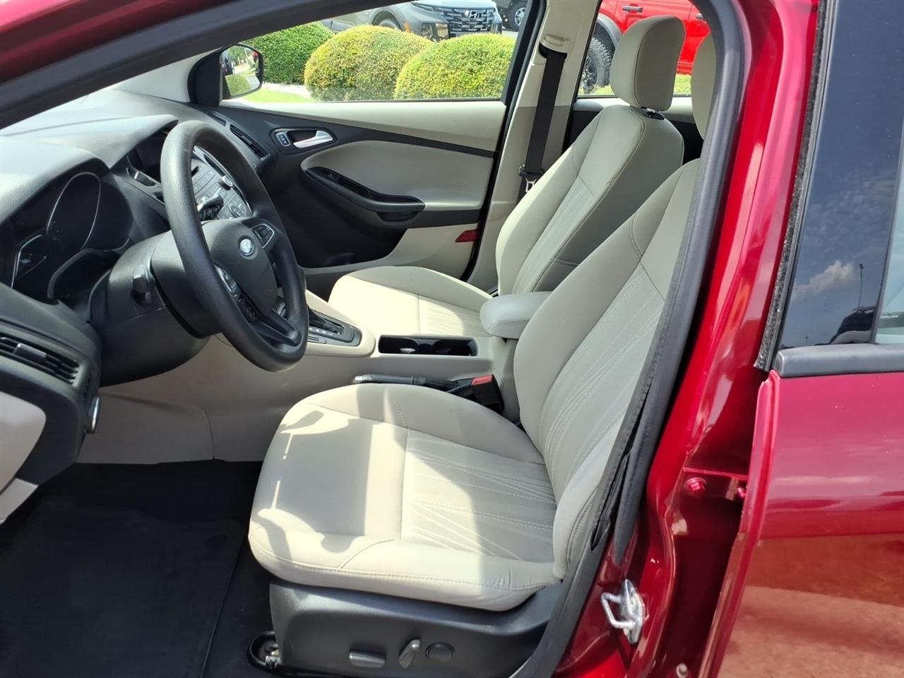 Ford Focus  2016