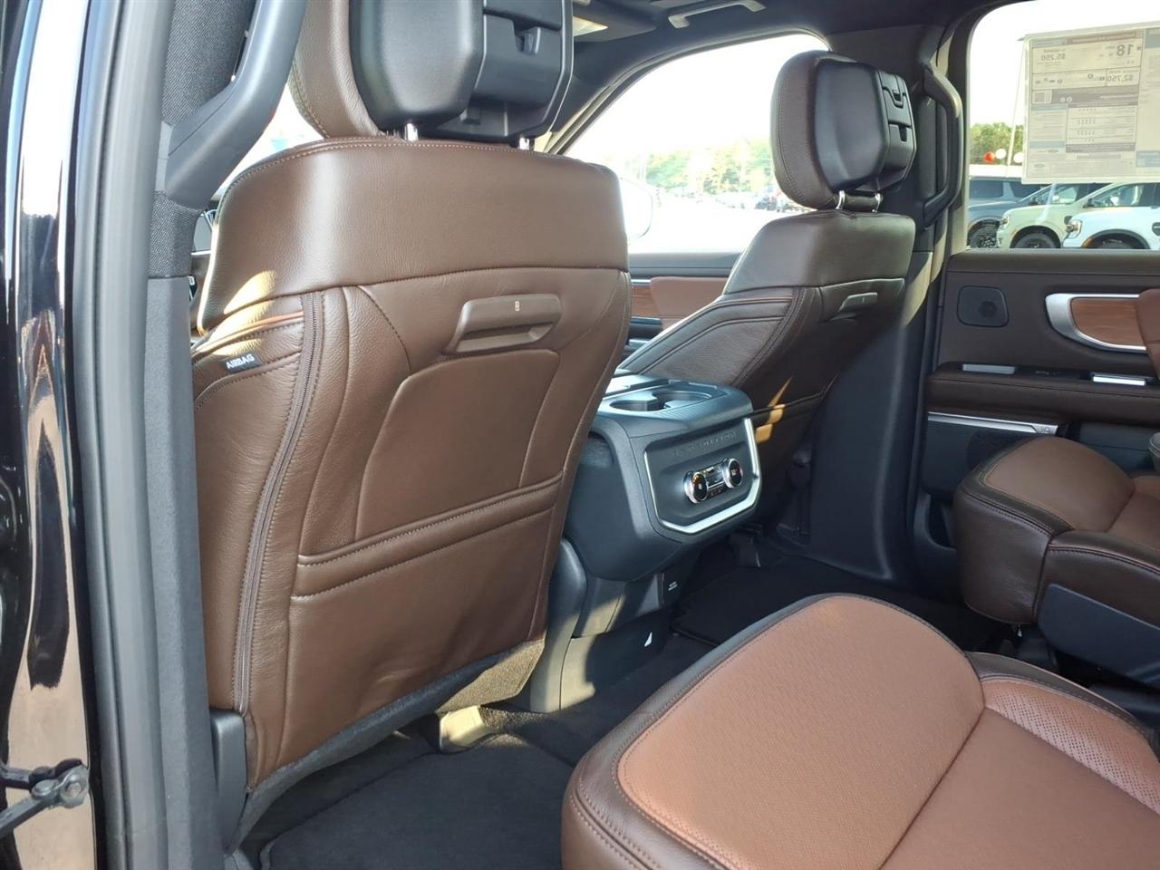 Ford Expedition  2026