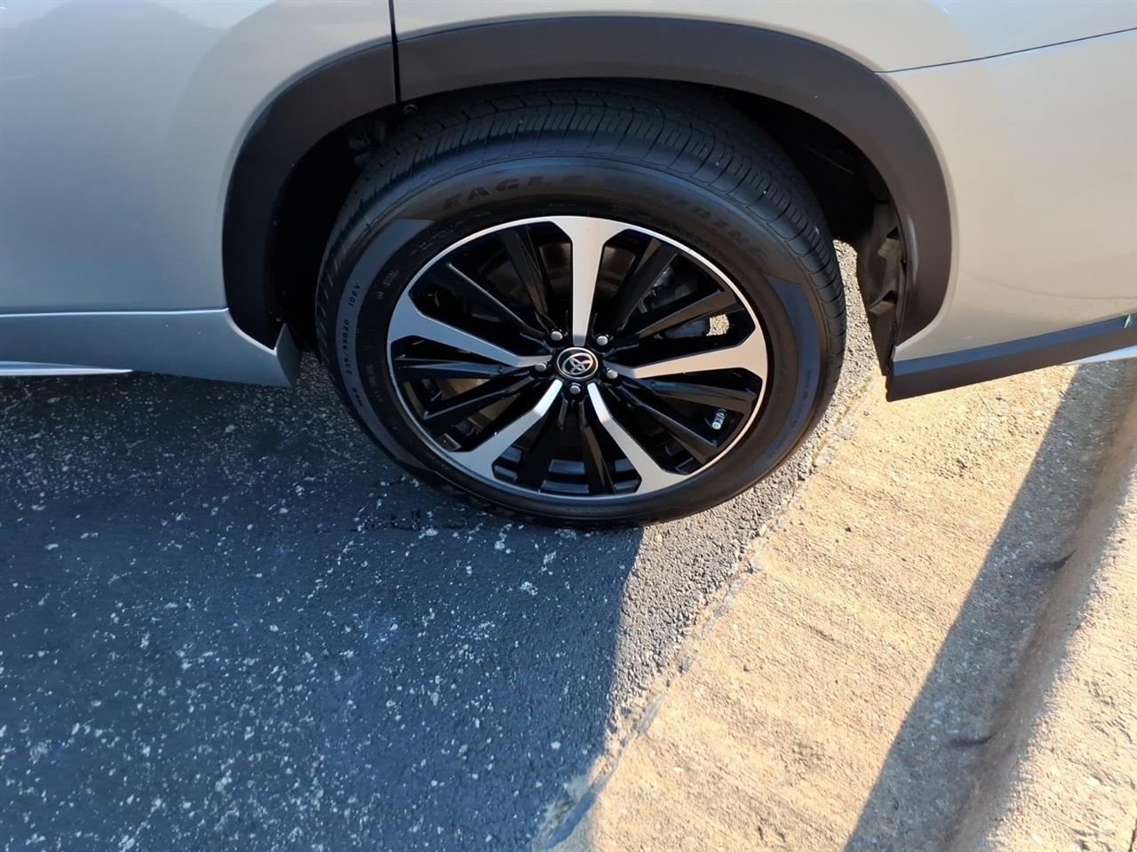 Toyota Highlander  2021