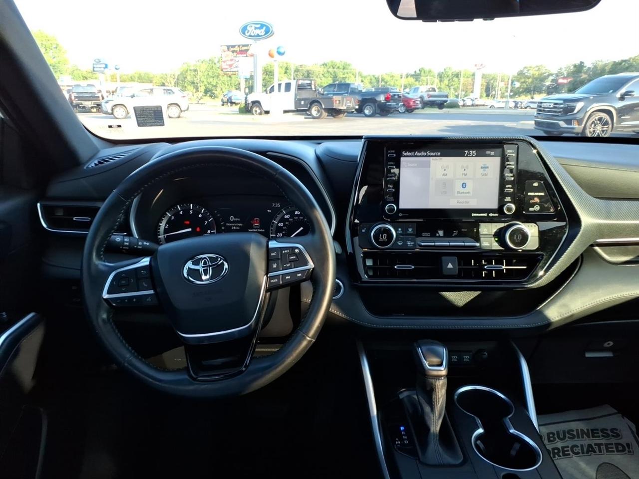 Toyota Highlander  2021