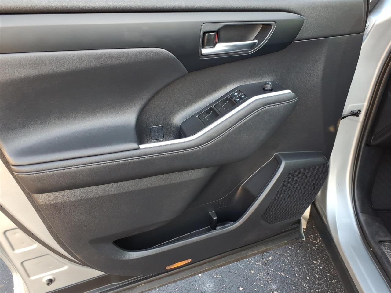 Toyota Highlander  2021