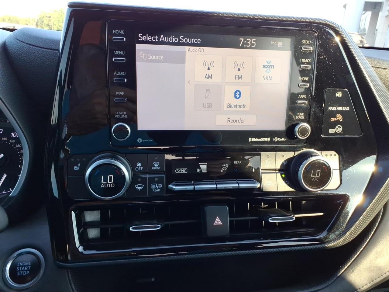 Toyota Highlander  2021