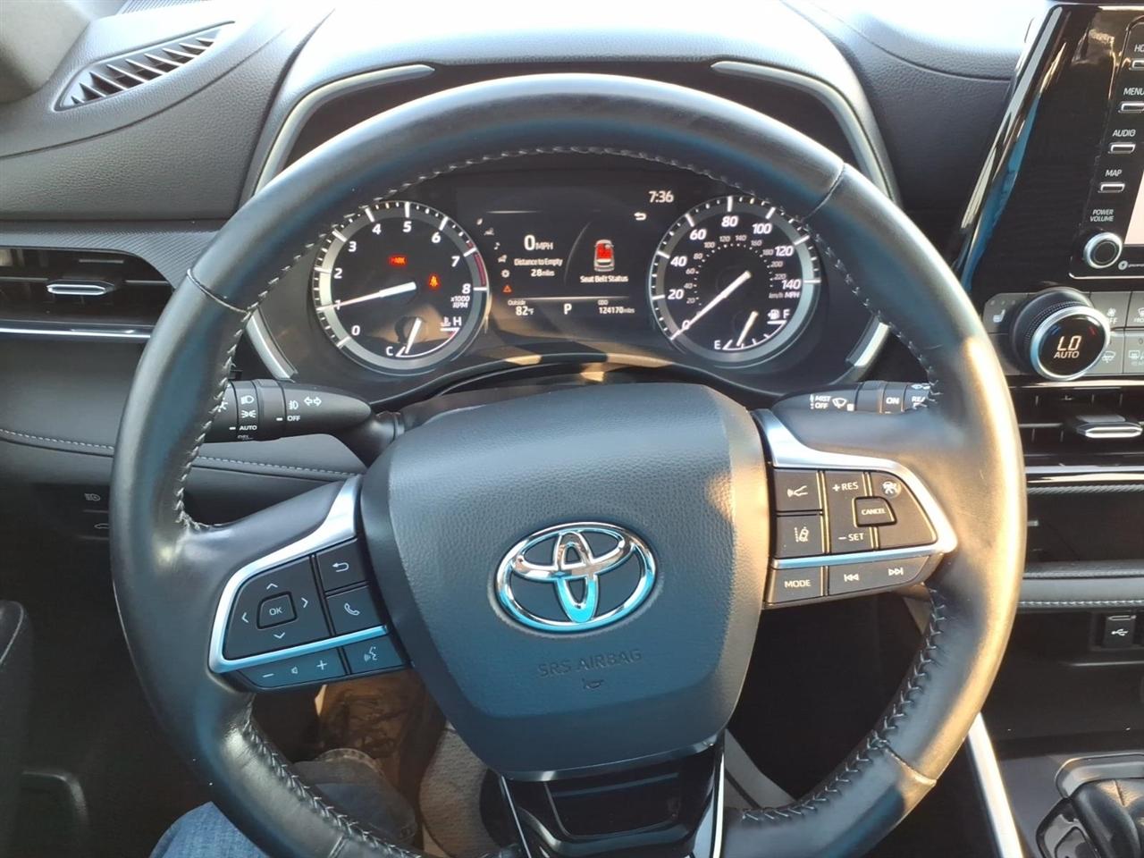Toyota Highlander  2021