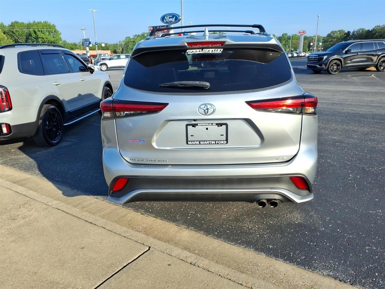 Toyota Highlander  2021