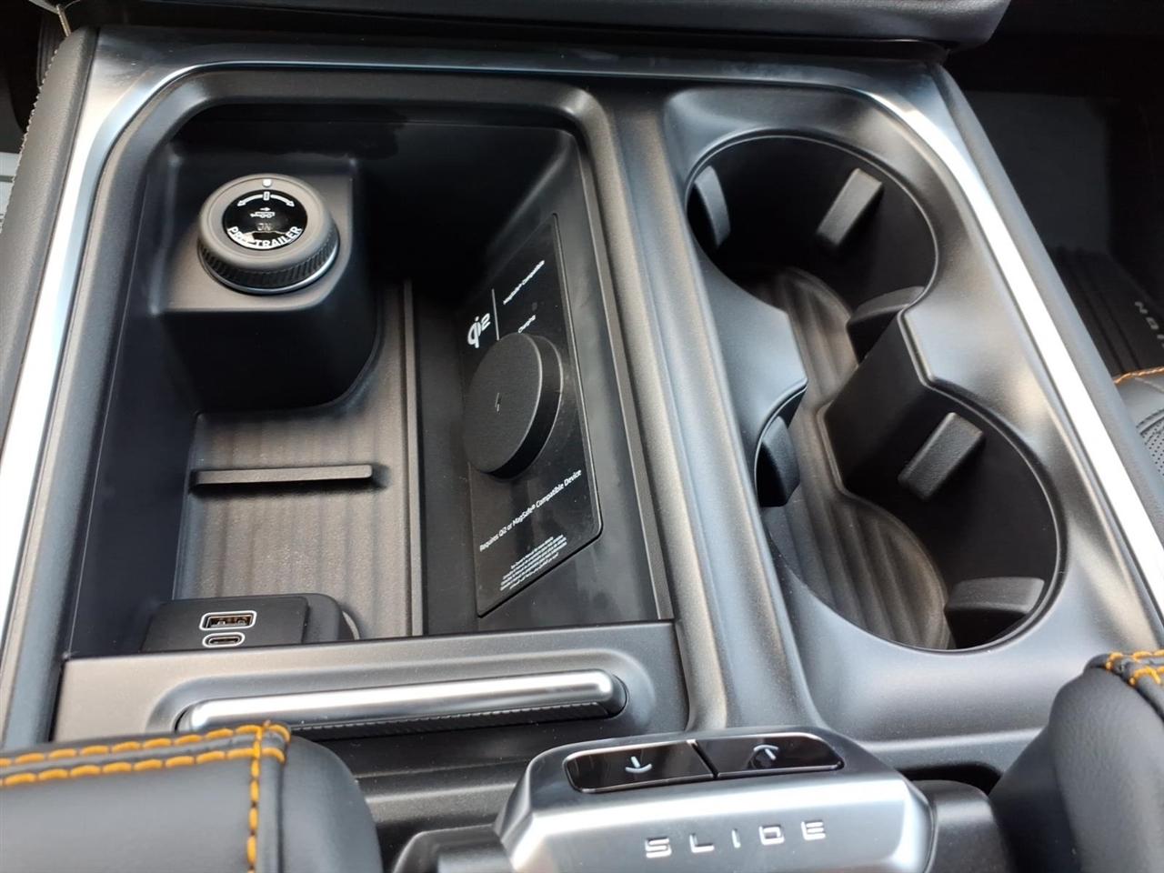 Ford Expedition  2027