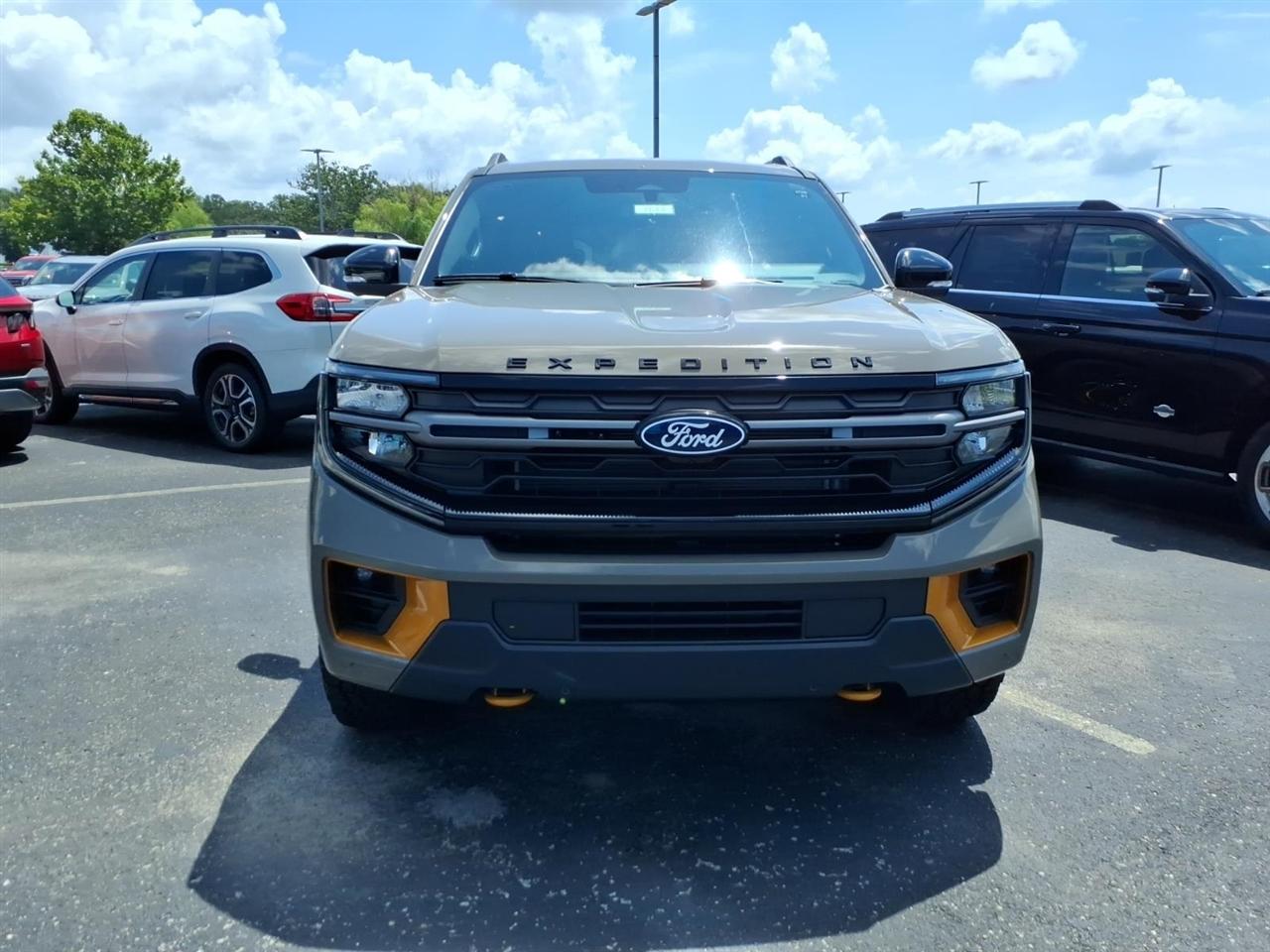 Ford Expedition  2027