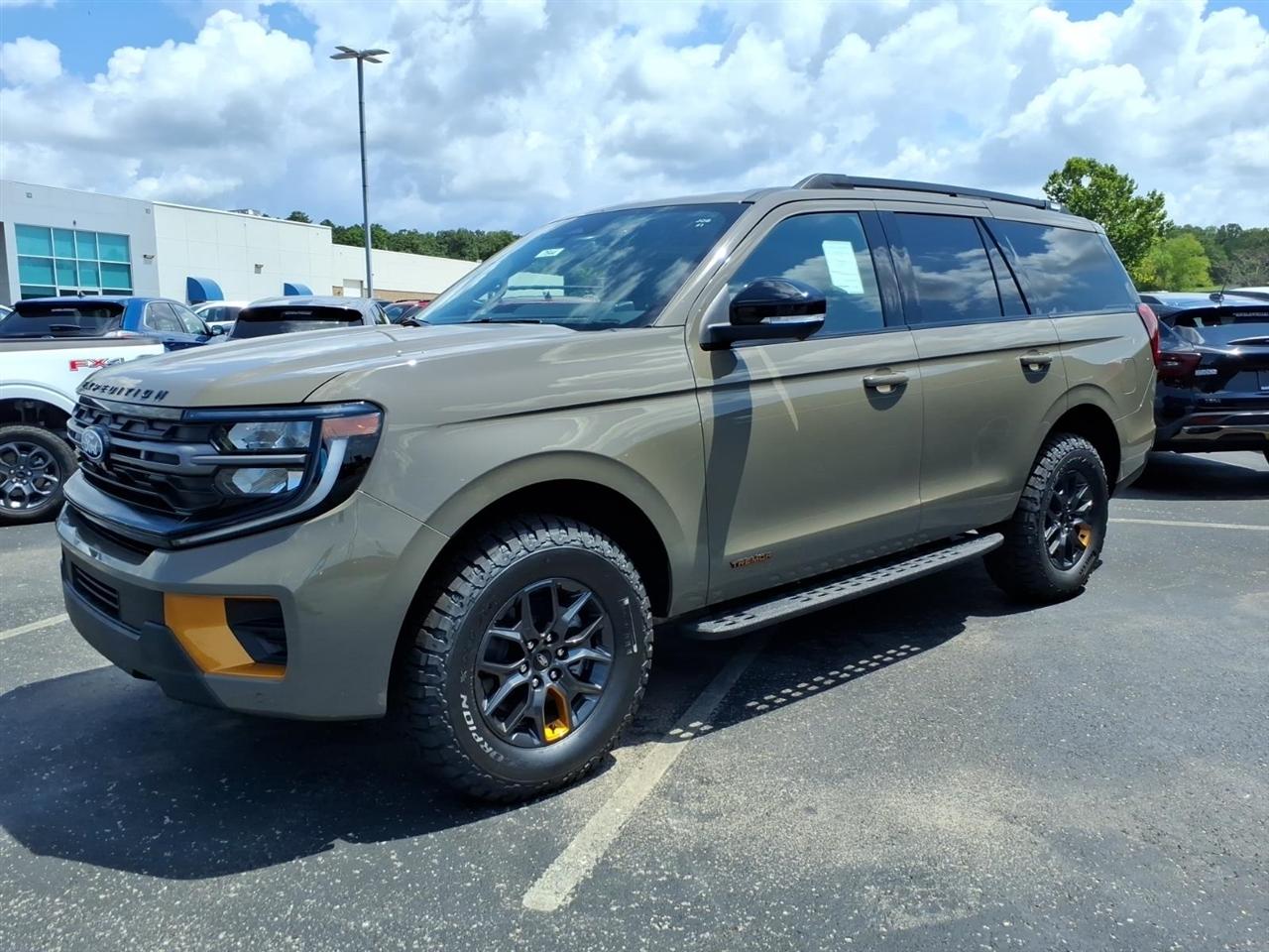 Ford Expedition  2027