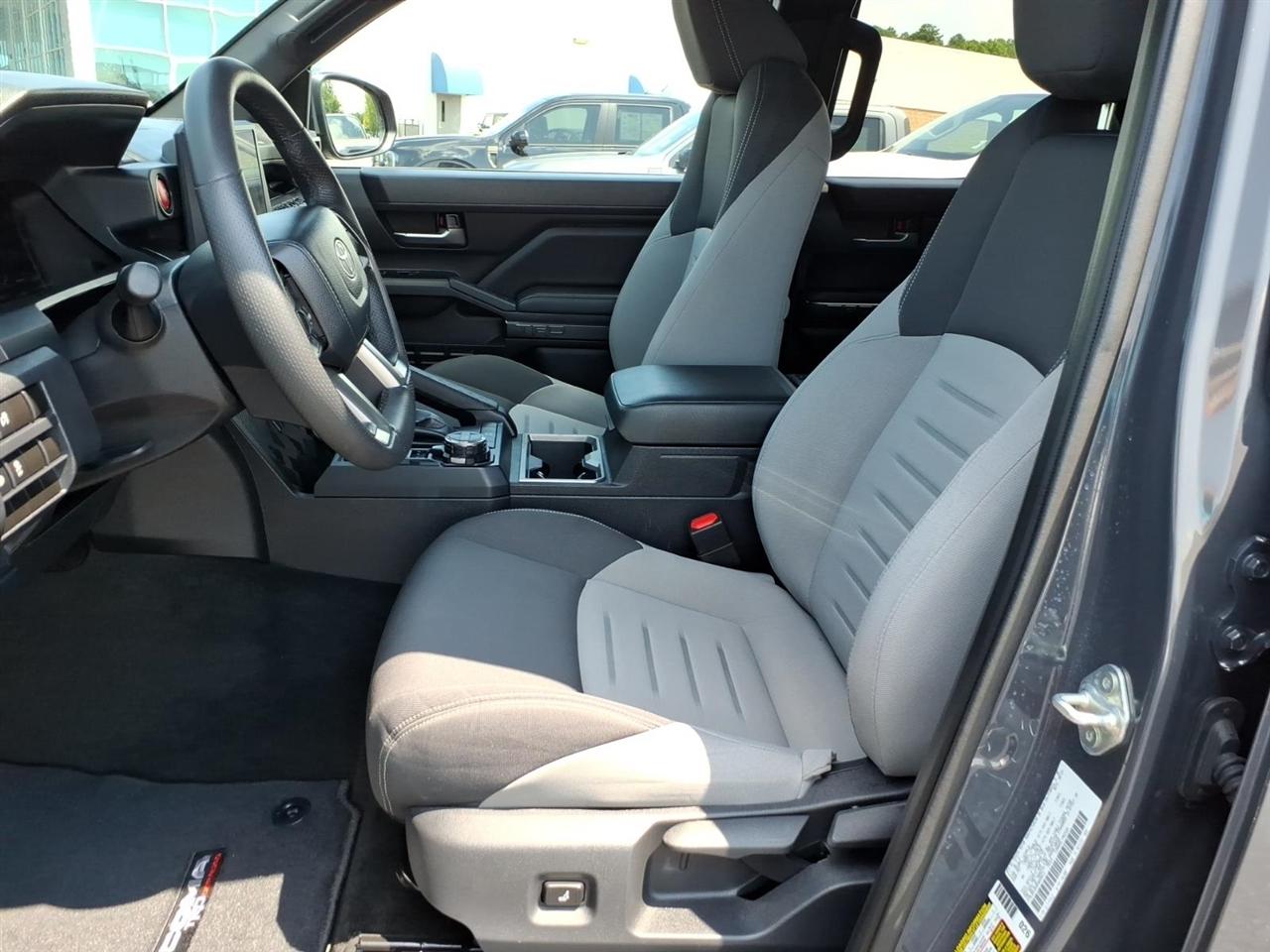 Toyota Tacoma 4WD  2024