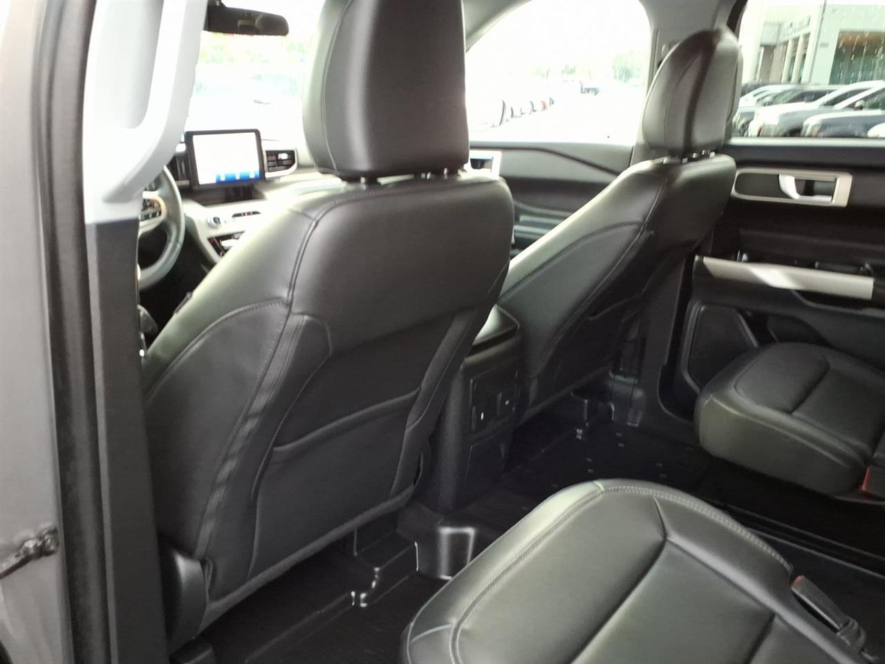 Ford Explorer  2023