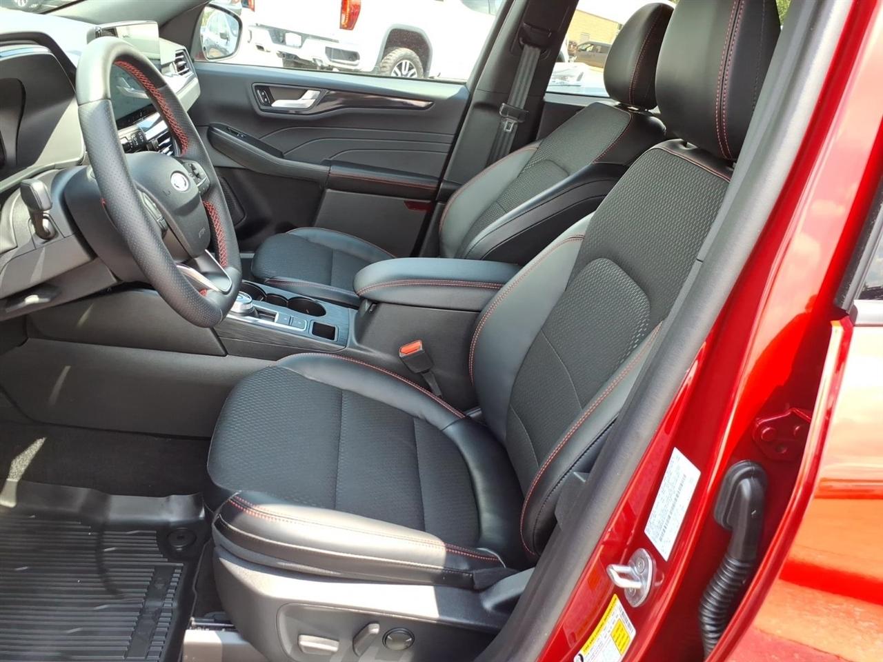 Ford Escape  2025