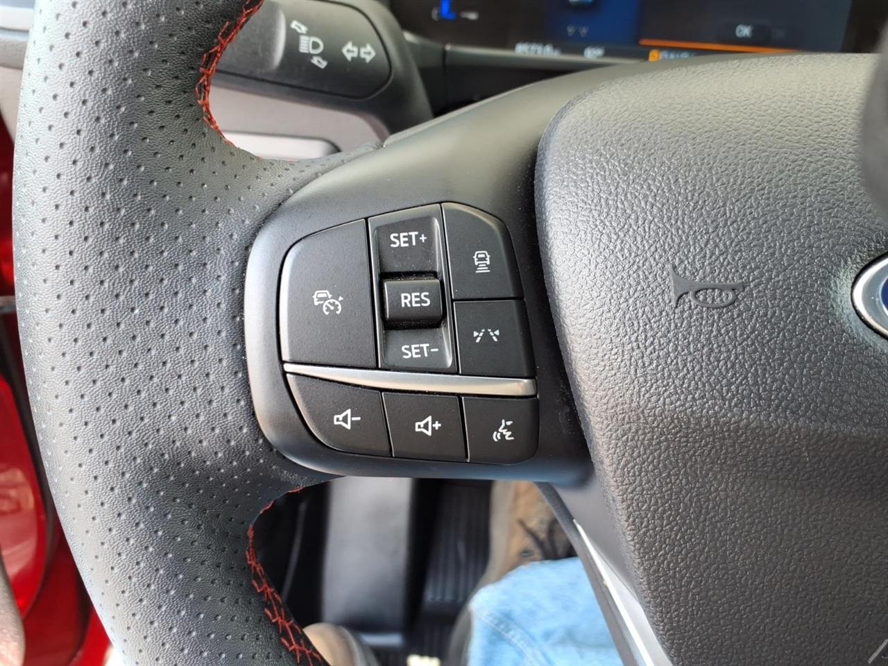 Ford Escape  2025