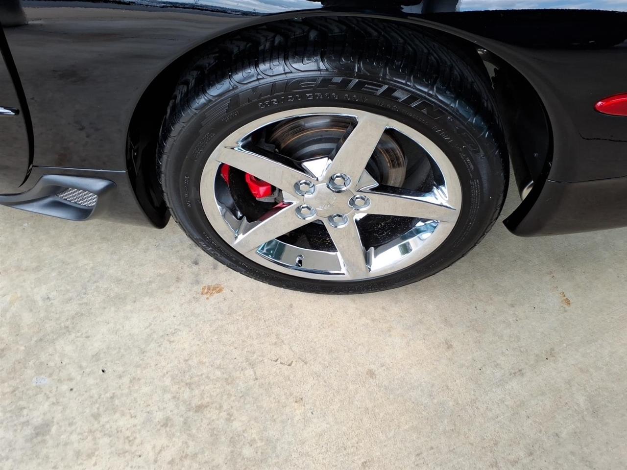 Chevrolet Corvette  2004