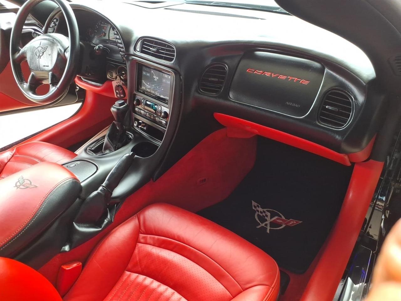 Chevrolet Corvette  2004