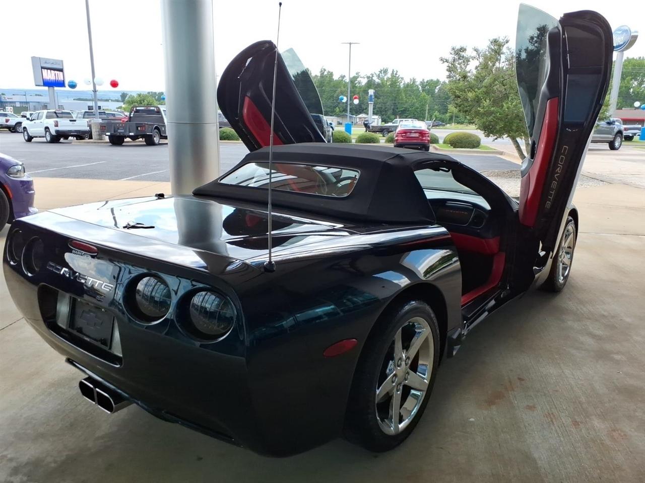 Chevrolet Corvette  2004