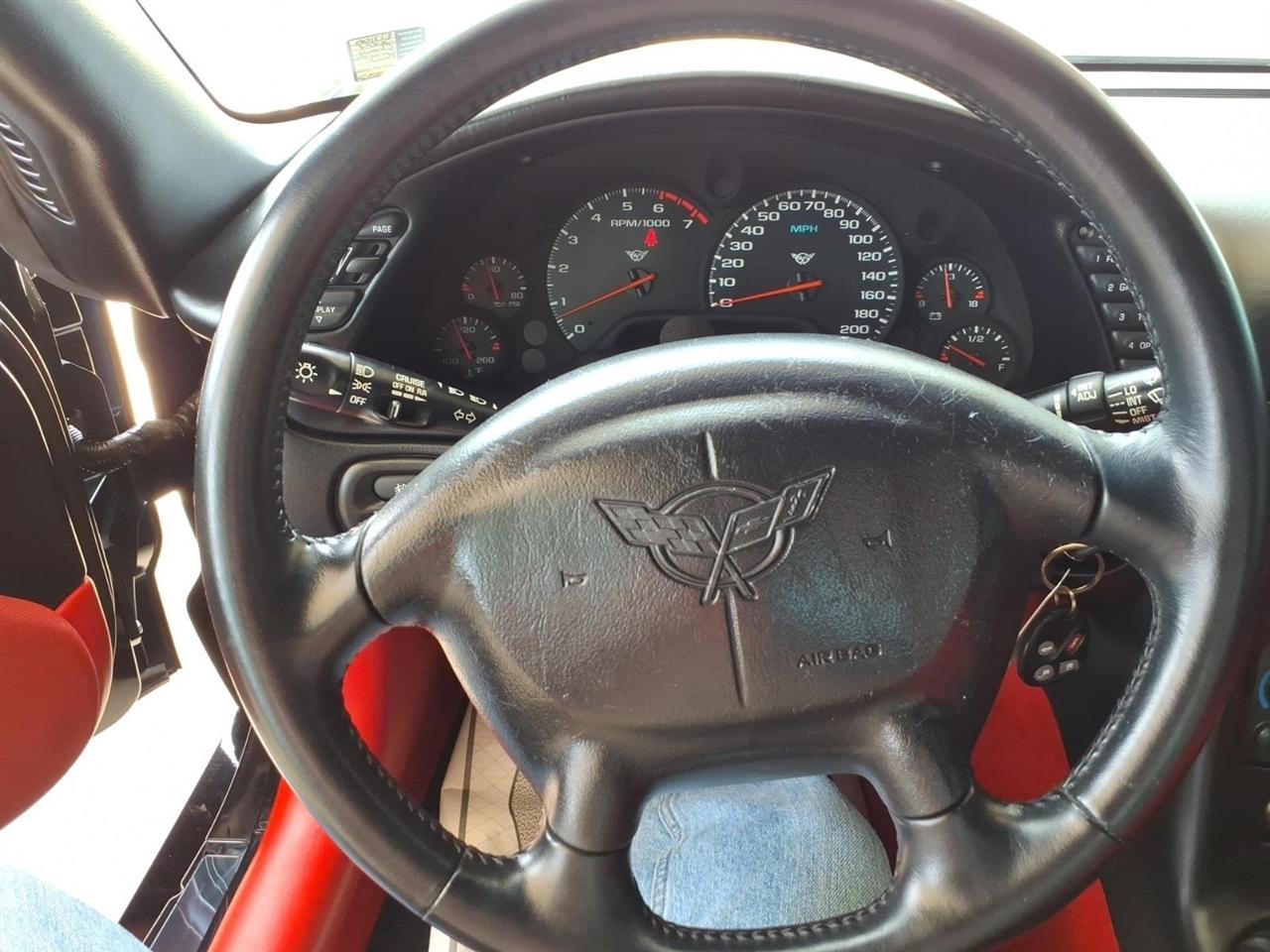 Chevrolet Corvette  2004