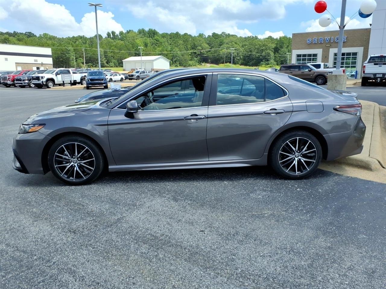 Toyota Camry  2024