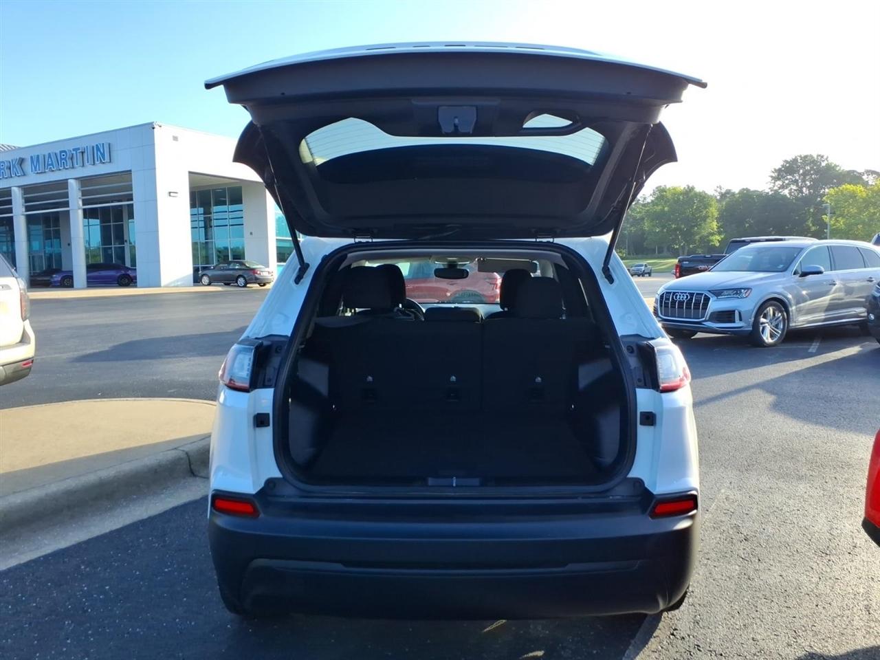 Jeep Cherokee  2021