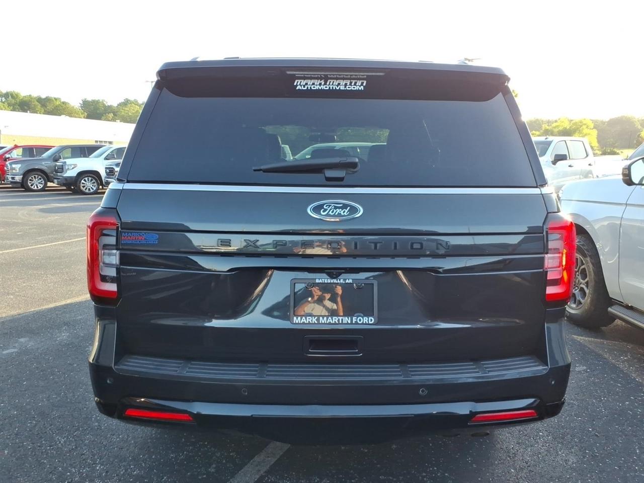 Ford Expedition  2022