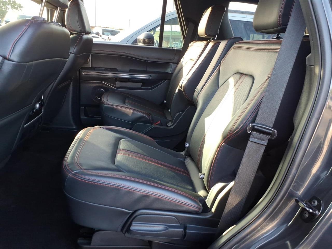 Ford Expedition  2022