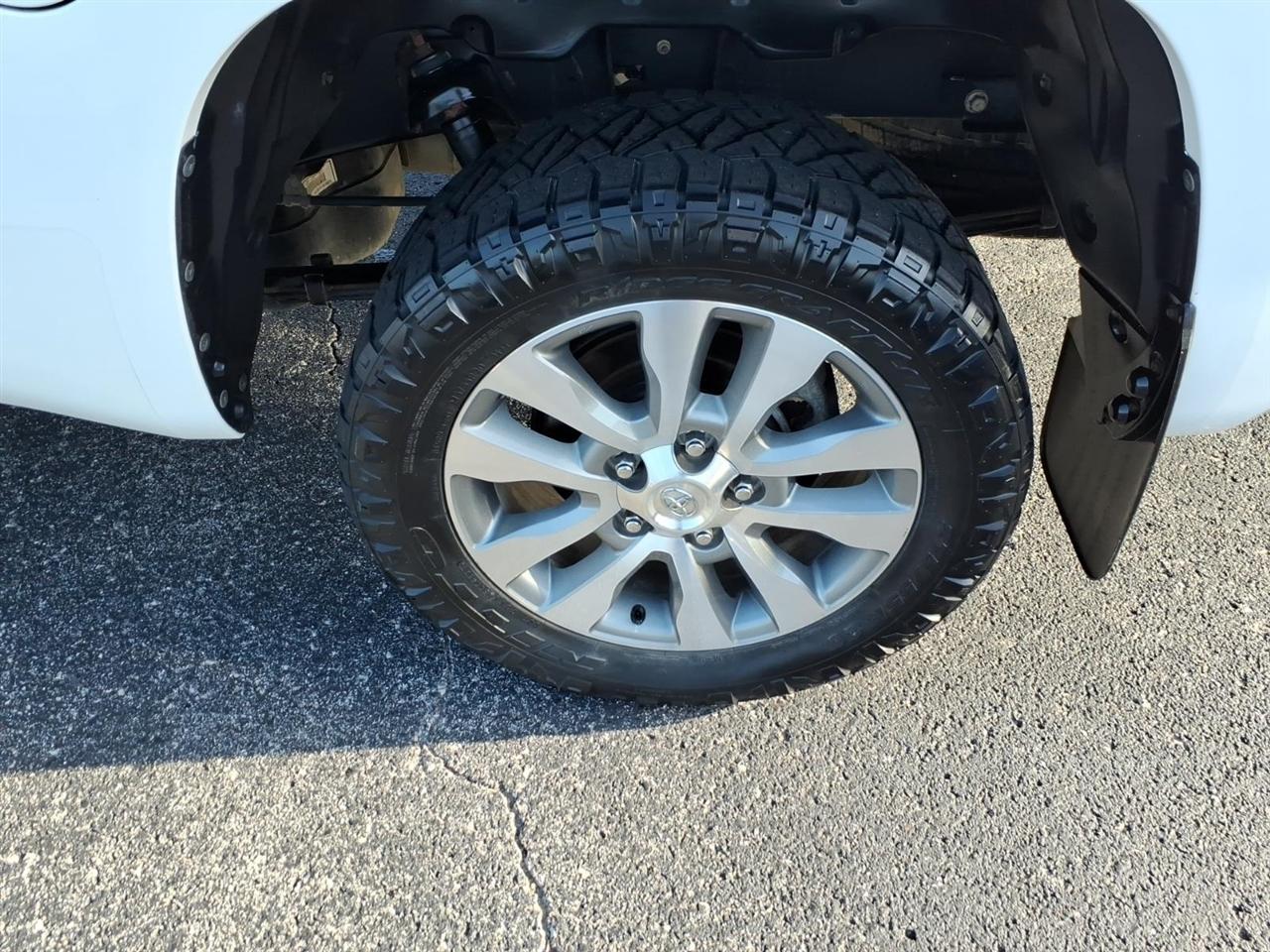 Toyota Tundra 2WD  2020