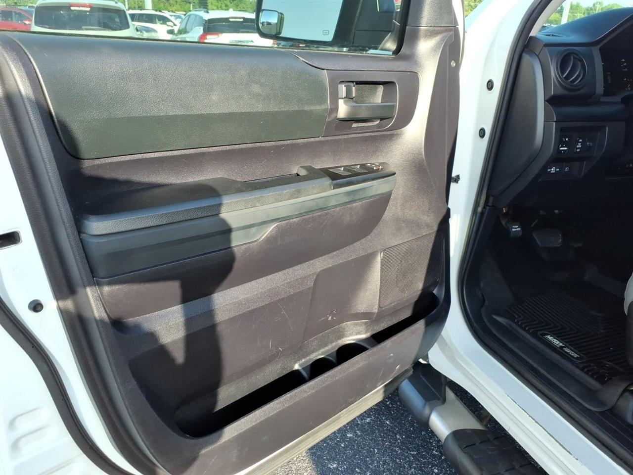 Toyota Tundra 2WD  2020