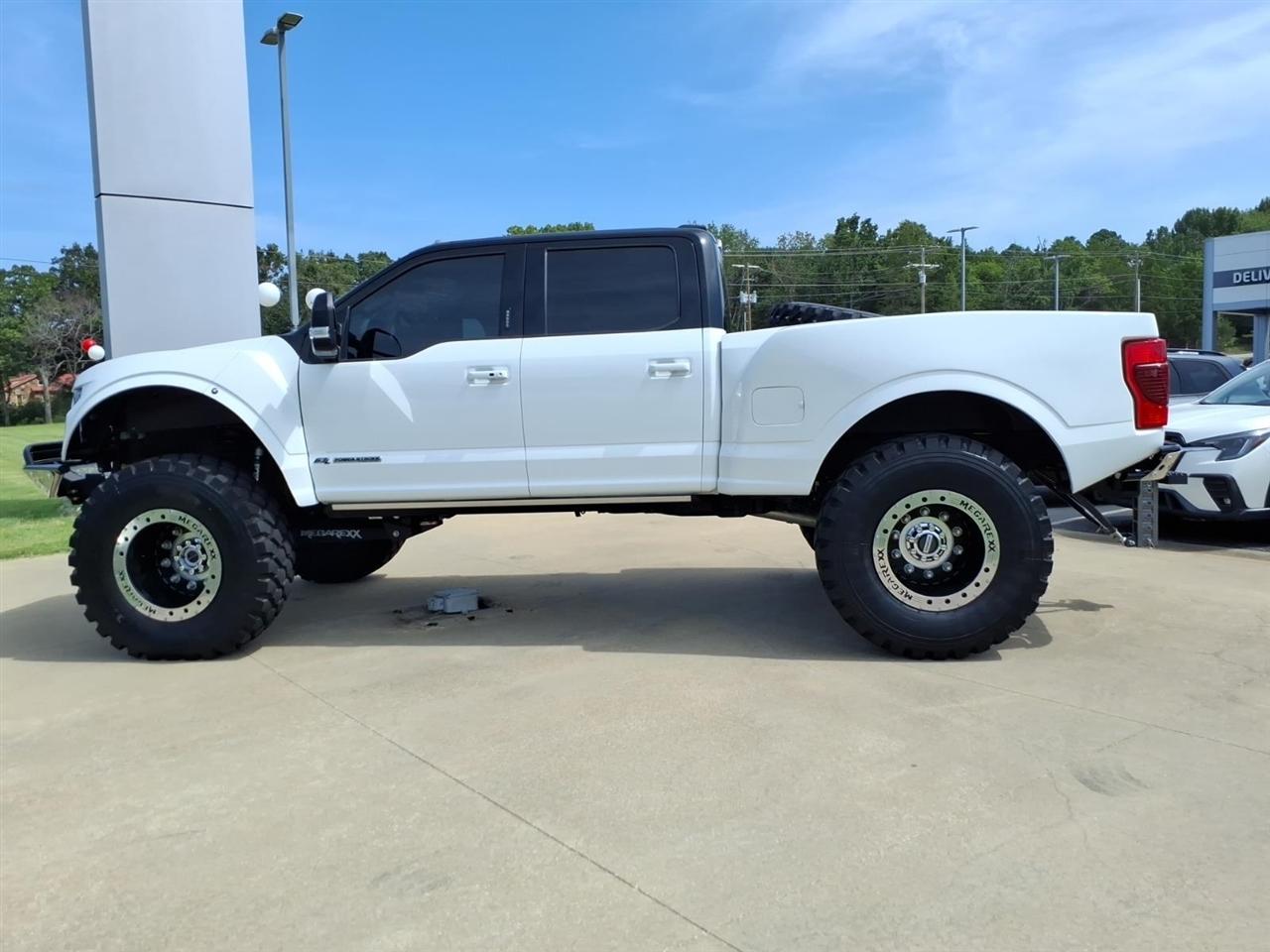 2022 Ford Super Duty F-250 SRW Lariat