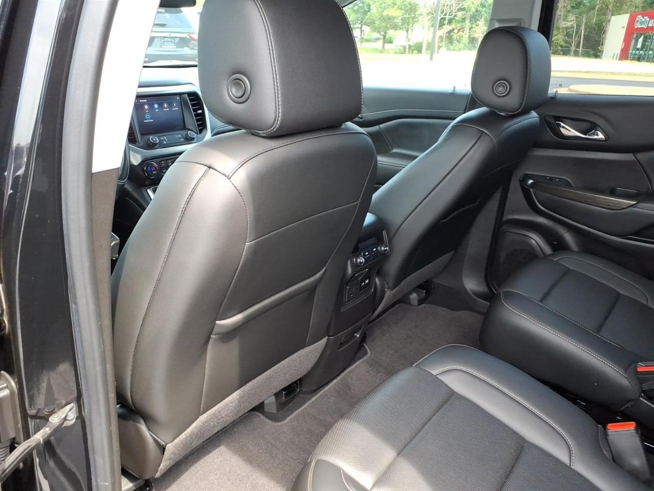 GMC Acadia  2021