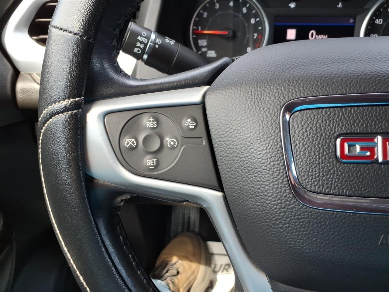 GMC Acadia  2021