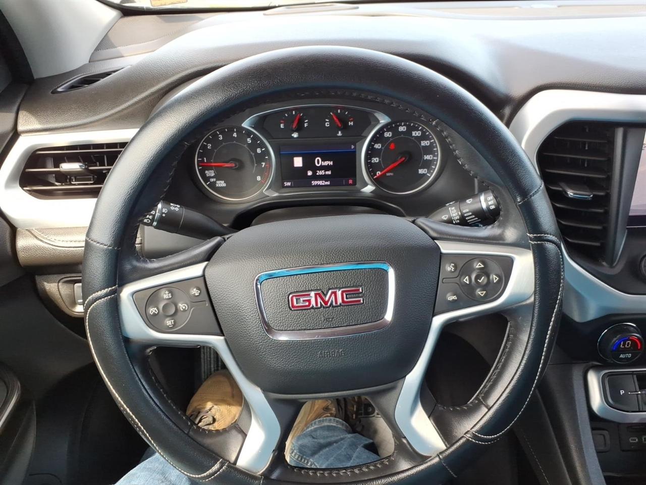 GMC Acadia  2021