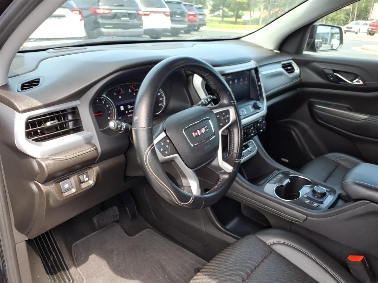 GMC Acadia  2021