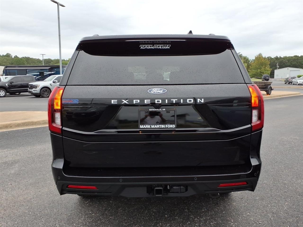 Ford Expedition  2027