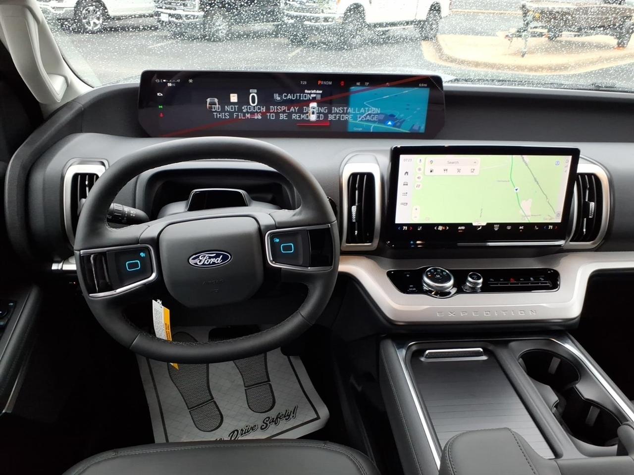 Ford Expedition  2027