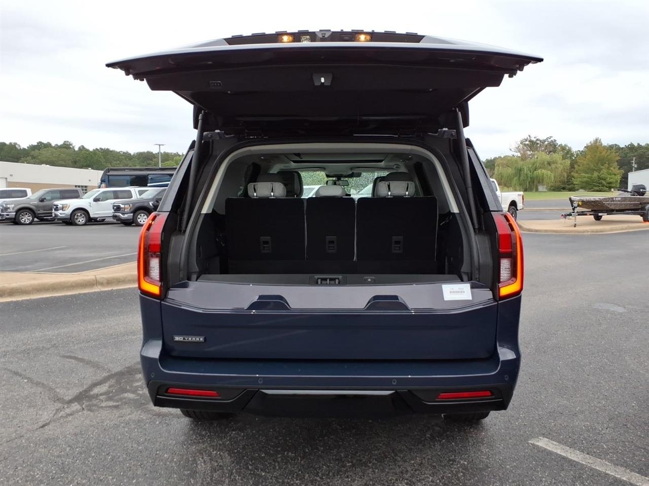 Ford Expedition  2027