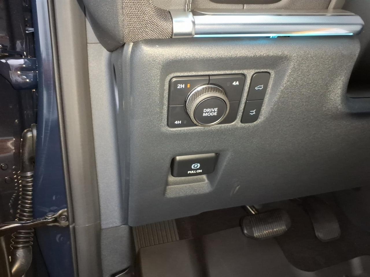 Ford Expedition  2027