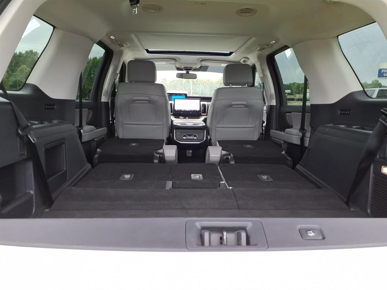 Ford Expedition  2025