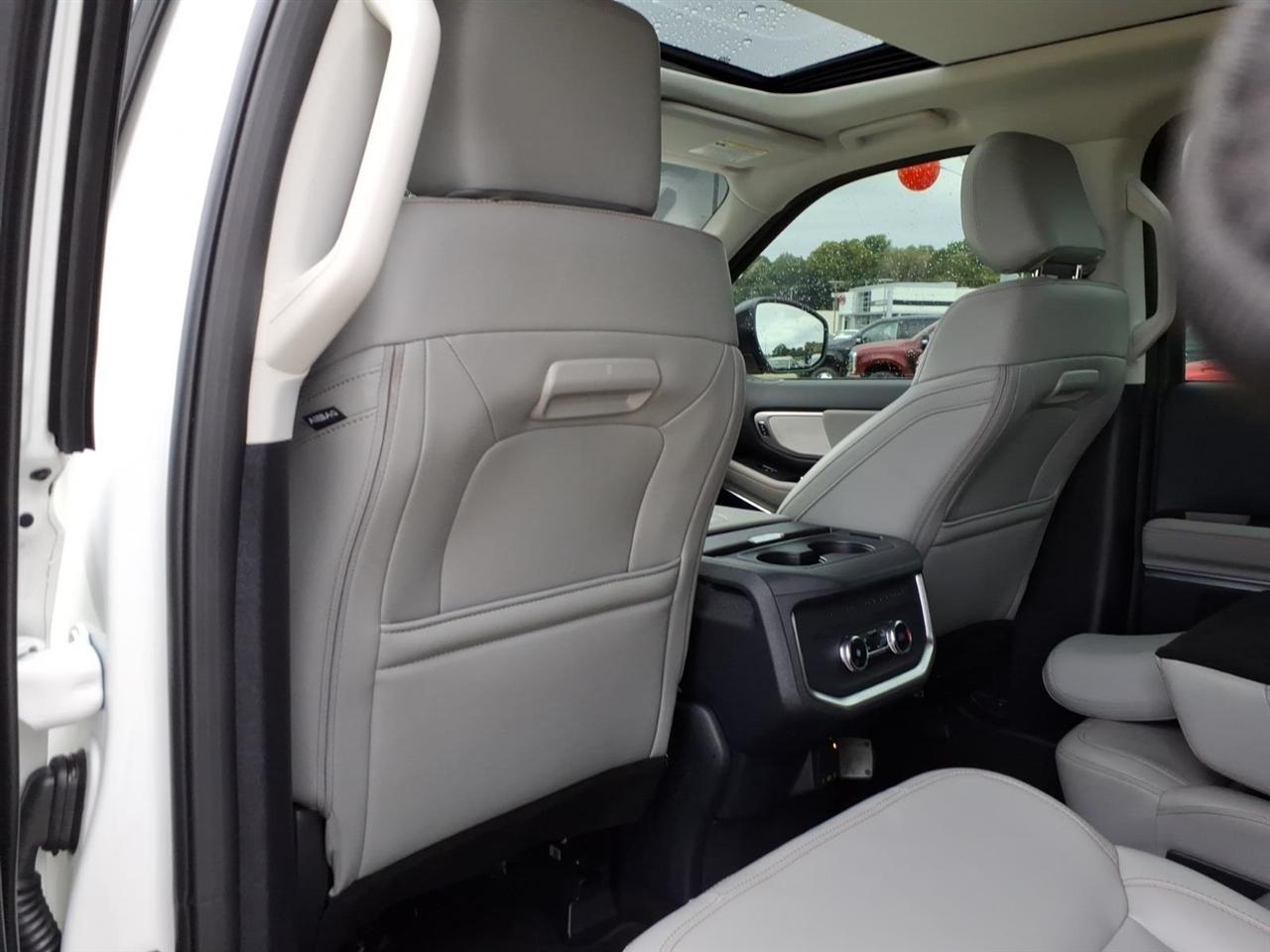 Ford Expedition  2025
