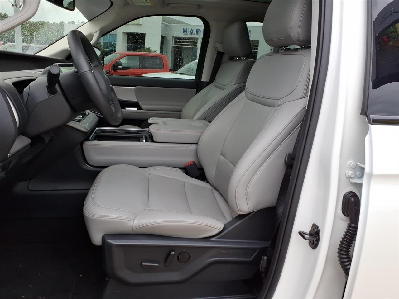 Ford Expedition  2025