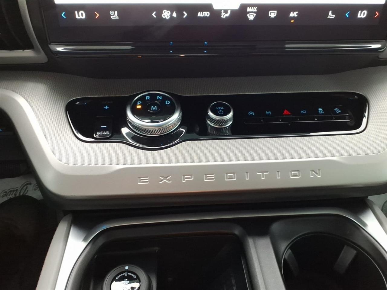 Ford Expedition  2025