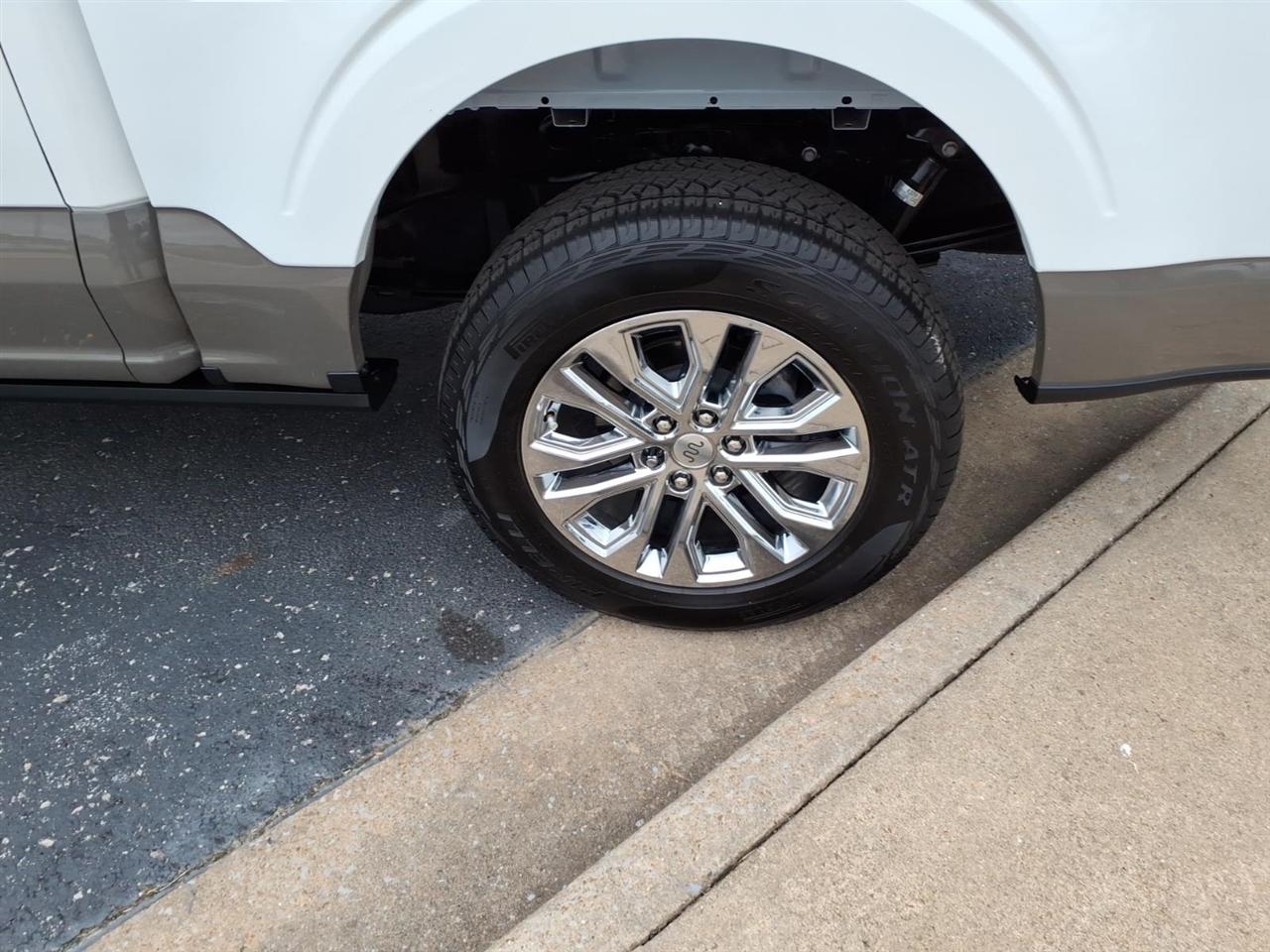 Ford F-150  2025