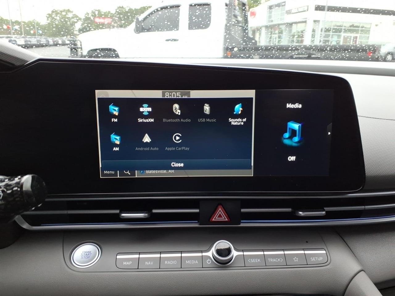 Hyundai Elantra  2024