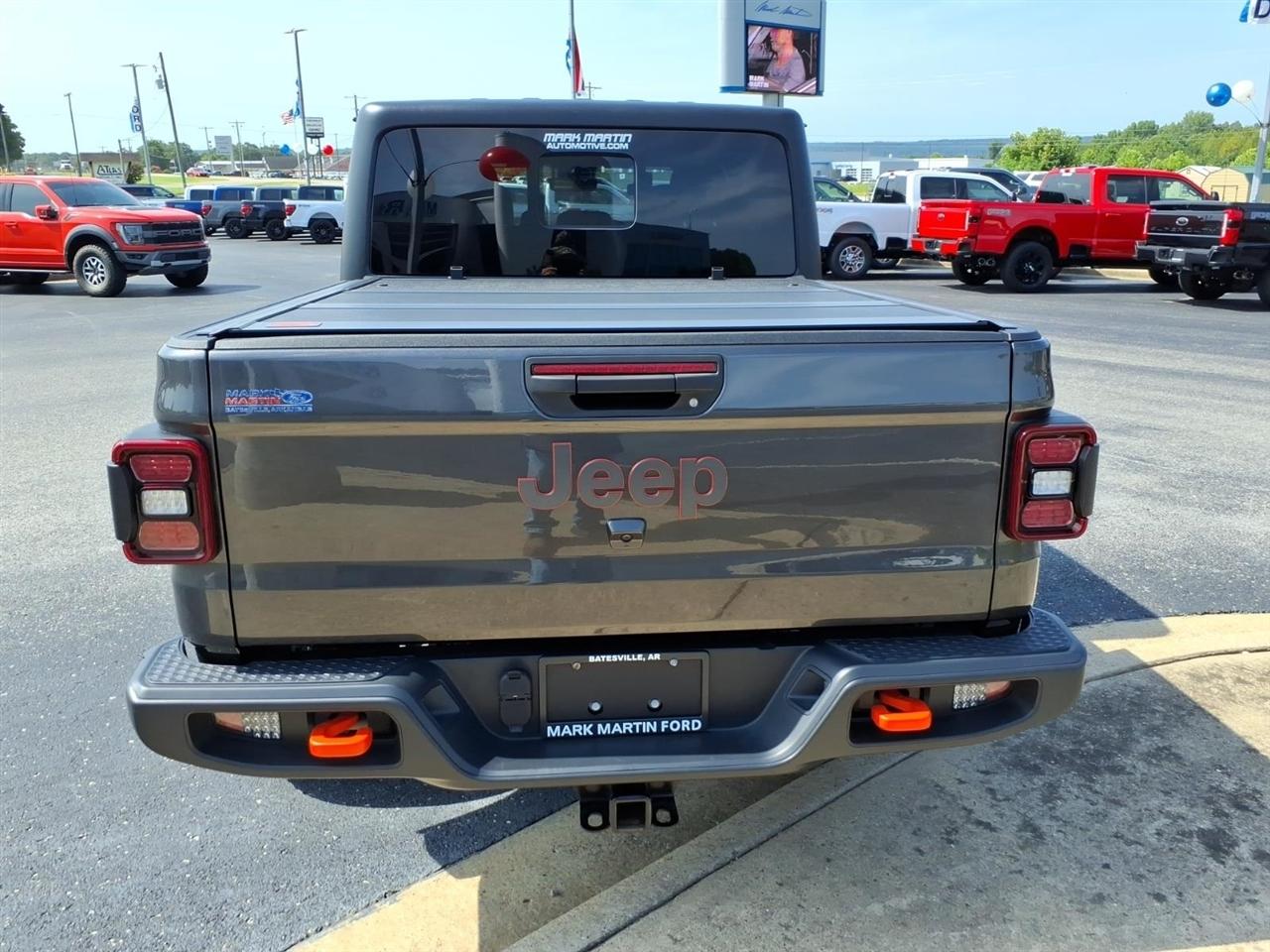 Jeep Gladiator  2024