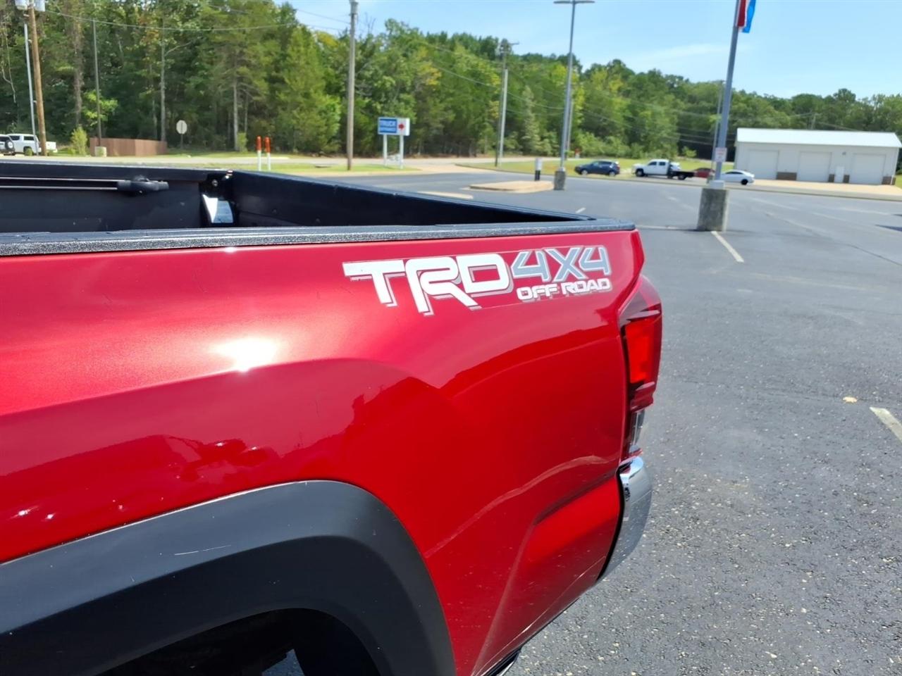 Toyota Tacoma 4WD  2019